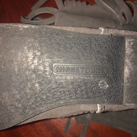 Grey fringe boots - Picture 3 of 3